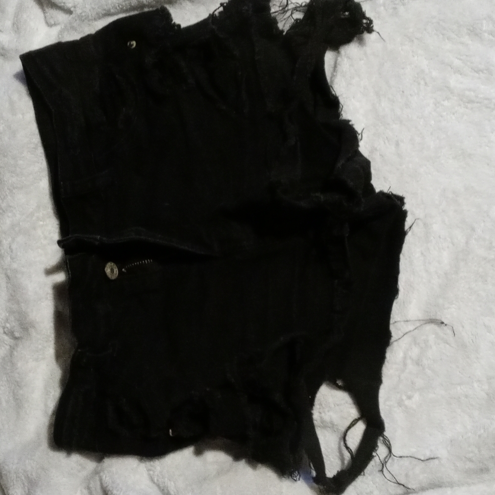 Shein sexy ripped raw hem denim shorts L
